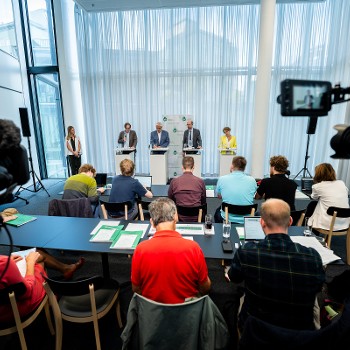 Pressekonferenz Fehlzeitenreport 2024 (Copyright DVSV/Enzo Holey)